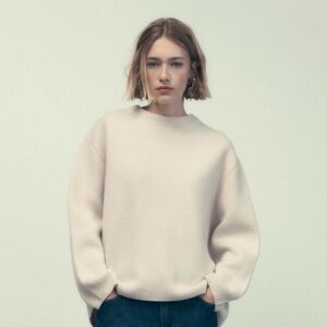 Zara Women's Beige Sweater